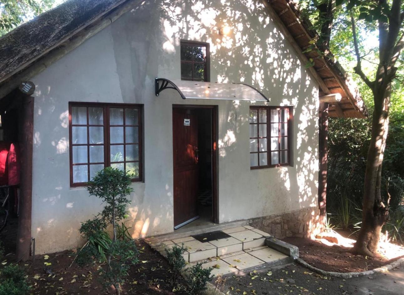 Pecan Bush Lodge Magaliesburg Exteriör bild